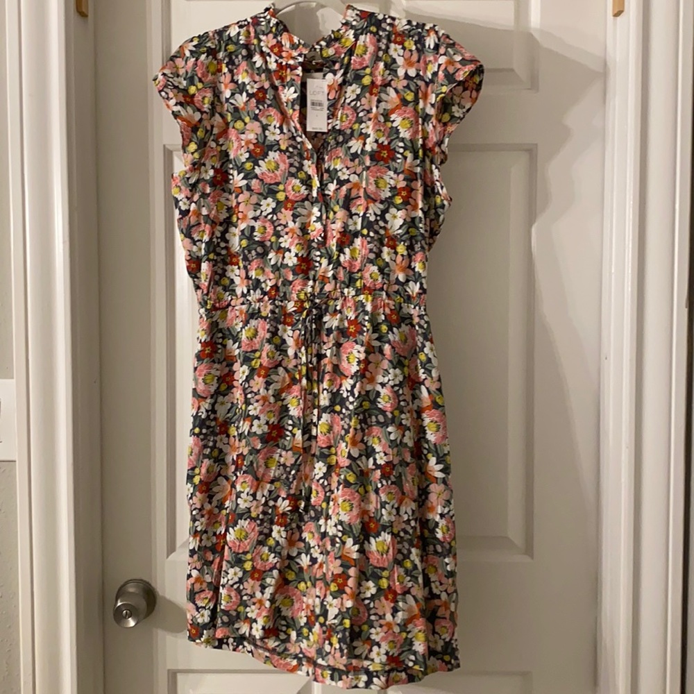 New LOFT tie waist dress